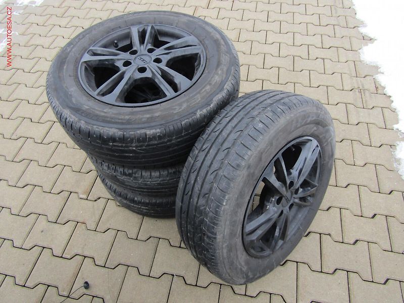 Jeep Compass (2020) 1.4T, ČR - fotka 17 z 17