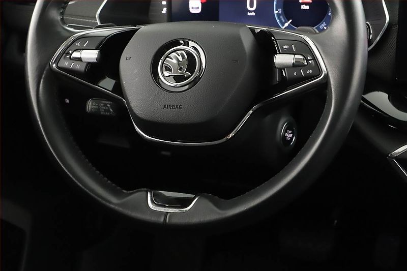 Škoda Octavia (2022) 2.0 TDI, Automat, ČR,1.maj - fotka 8 z 19
