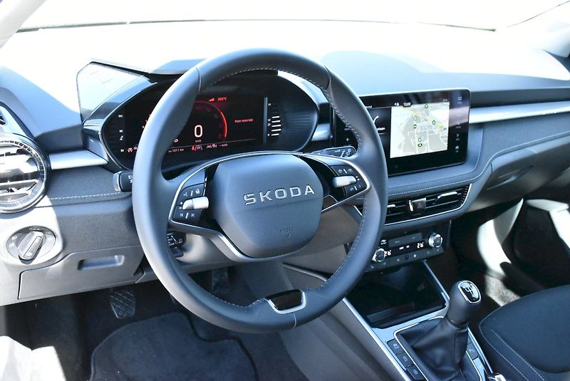 Škoda Fabia (2025) Top Selection 1.0 TSI 85kW - fotka 6 z 27