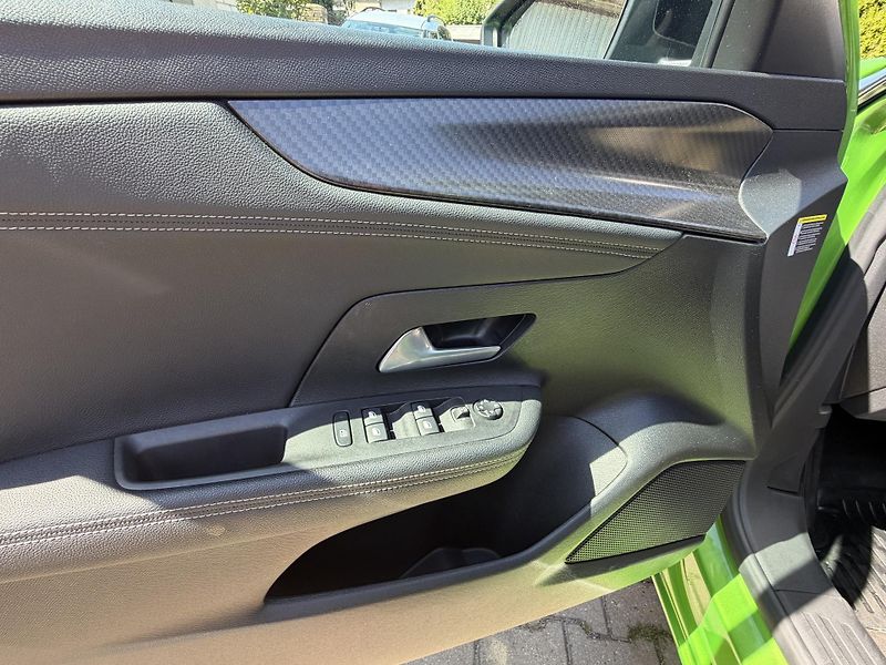 Opel Mokka (2024) 1,2I ULTIMATE-AUTOMAT-MASÁŽE- - fotka 13 z 26
