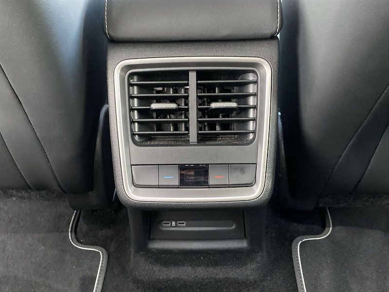 Škoda Enyaq (2025) 85 Sportline - fotka 30 z 38
