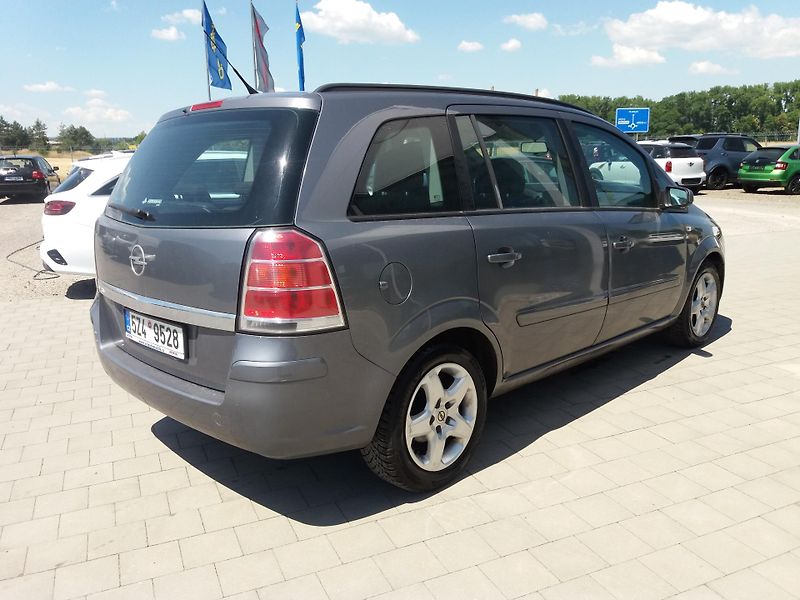 Opel Zafira 1.6 16V,7.MÍST,KLIMA! - fotka 4 z 19