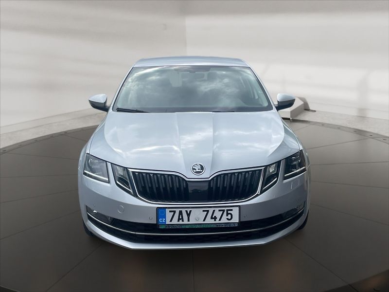 Škoda Octavia 2,0 TDI 110 Style DSG - fotka 2 z 11
