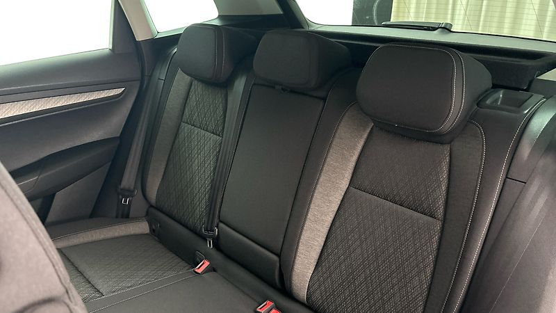 Škoda Karoq 2.0 TDI DSG 4x4 Style - fotka 16 z 28