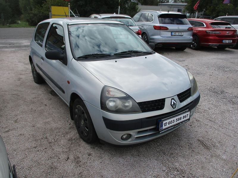 Renault Express (2002) Clio 1,2 VAN - fotka 2 z 7