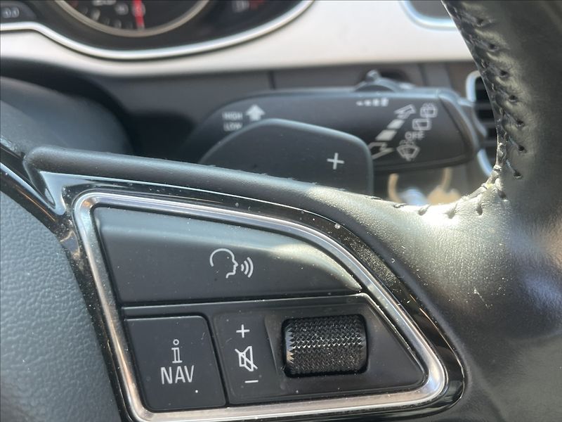 Audi A4 Allroad 2,0 TDi 140kw Quattro Stronic - fotka 24 z 37
