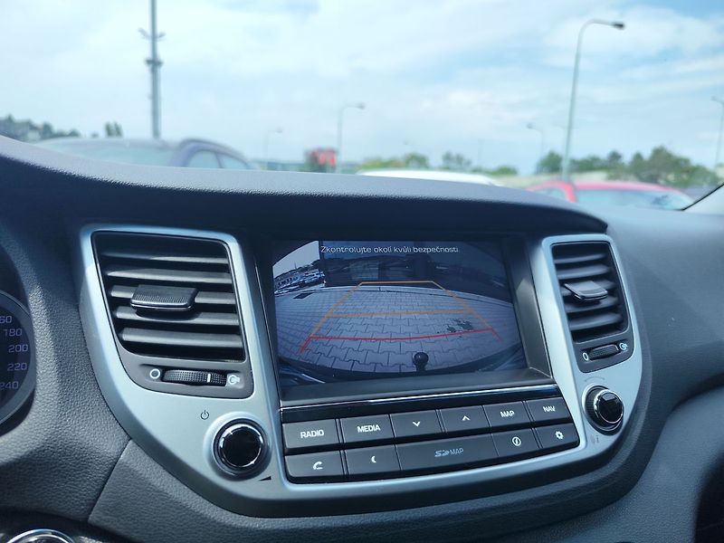 Hyundai Tucson 2.0 CRDI/100kW Style 4x4 - fotka 21 z 36