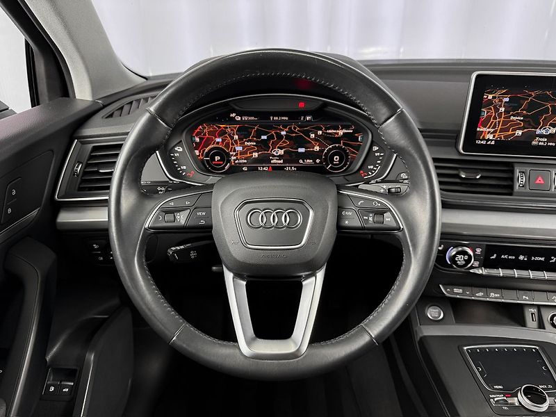Audi Q5 2.0 PHEV QUATTRO S-LINE, PANO, - fotka 13 z 30