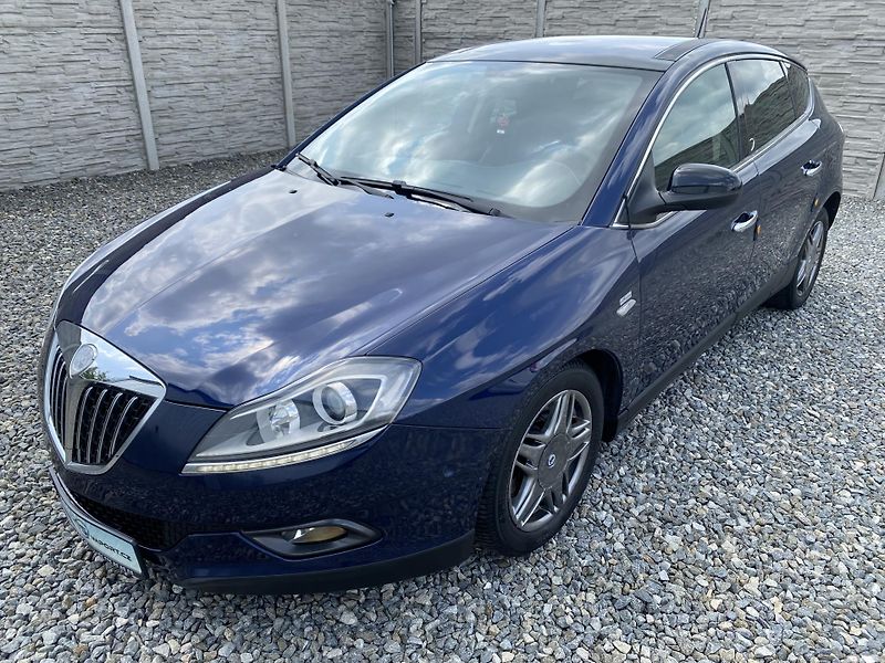 Lancia Delta 2.0JTD 165PS SPORT NAVI SERVIS - fotka 7 z 169
