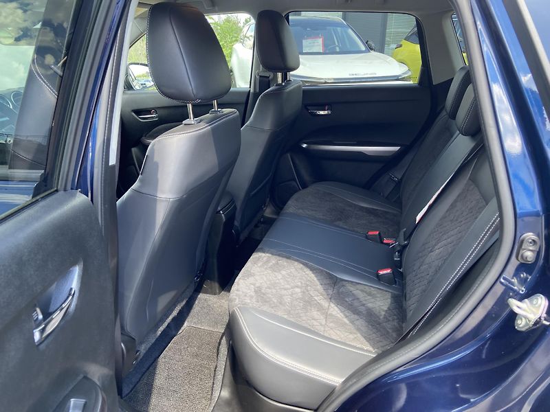 Suzuki Vitara 1.4 BoosterJet 6AT 4x4 Eleganc - fotka 11 z 22