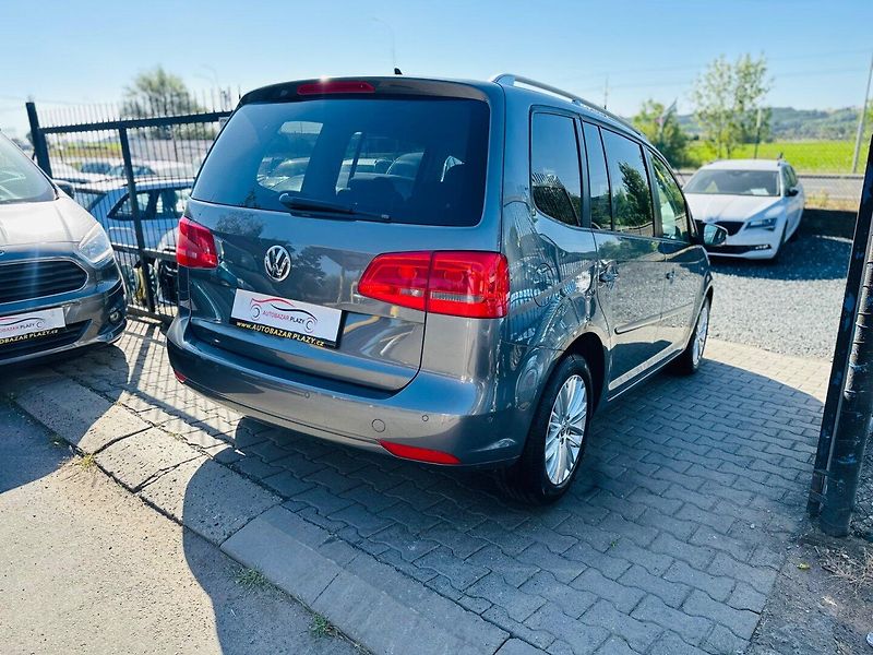 Volkswagen Touran (2014) 2.0TDi WEBASTO,NAVI,SERVIS - fotka 6 z 17
