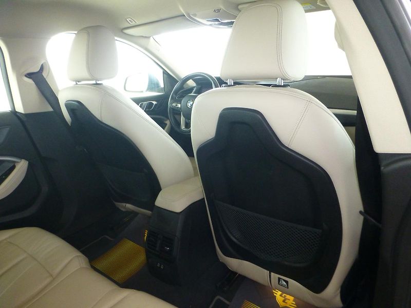 BMW Řada 2 (2021) 1,5I*FULL VYBAV*PŮVOD ČR-1 MAJ - fotka 26 z 29