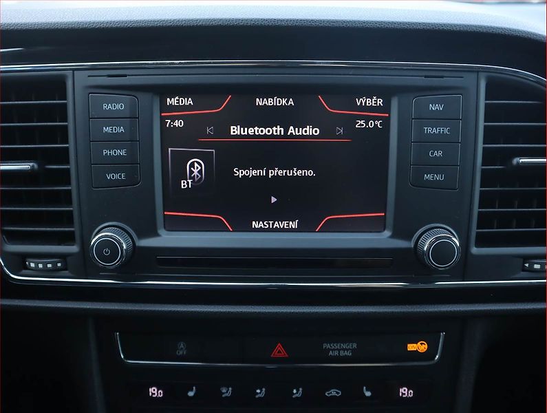 Seat Leon (2014) 1.4 TSI, Tempomat - fotka 13 z 17