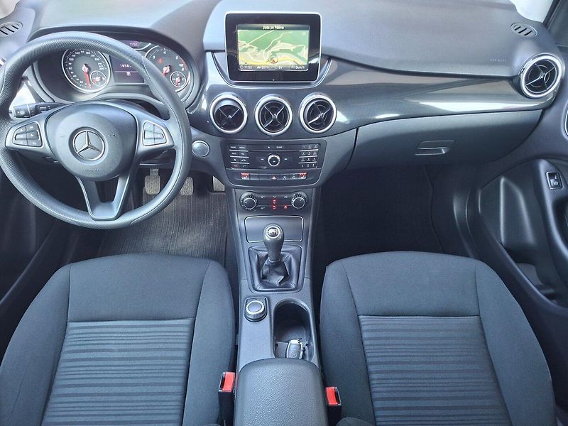 Mercedes-Benz Třídy B (2017) B 180D 80kW -S.KNIHA-SENZORY - fotka 11 z 49