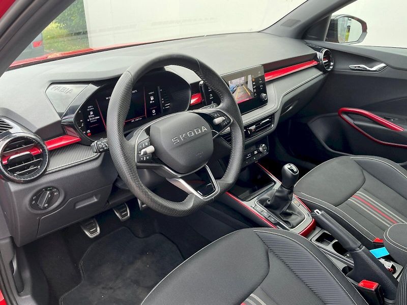 Škoda Fabia (2025) 1.0 TSI 85kW Monte Carlo - fotka 6 z 25