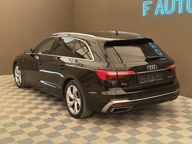 Audi A4 Avant (2021) 30 TDi S-line Bussines S troni - fotka 4 z 21