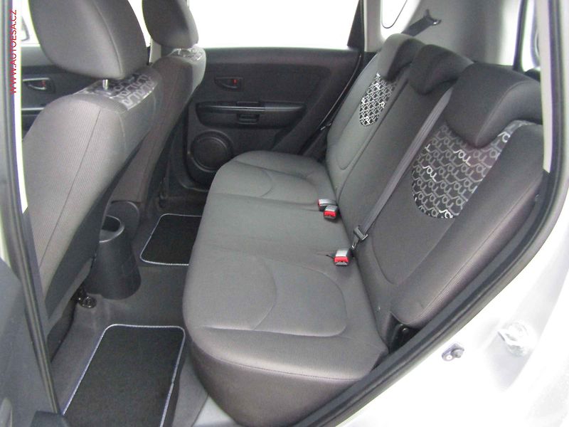 Kia Soul (2009) 1.6 i, ČR, Klima - fotka 10 z 16