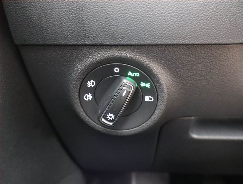 Škoda Karoq (2022) Style 1.5 TSI - fotka 18 z 21