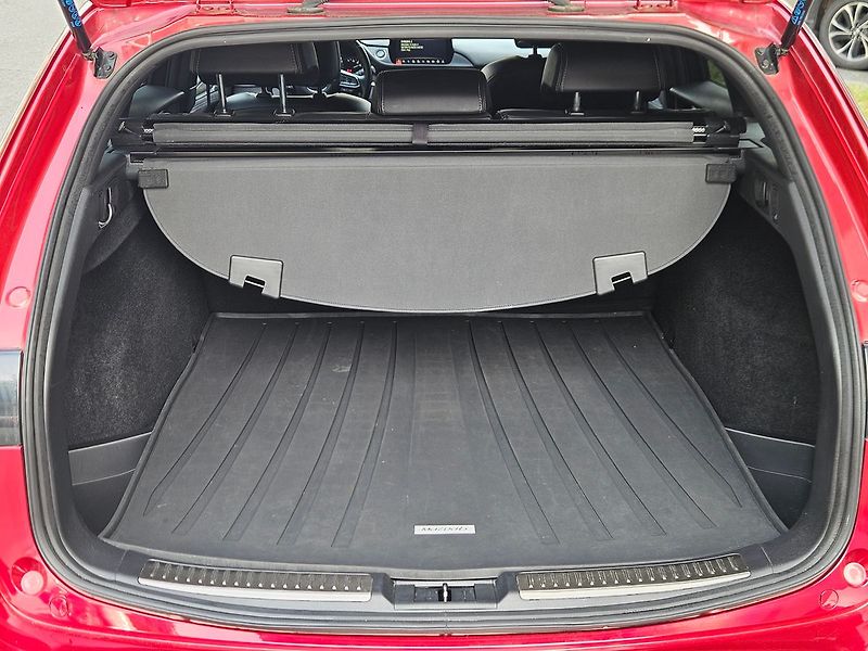Mazda 6 2.5i SKYACTIV-G TAKUMI 6AT - fotka 36 z 38