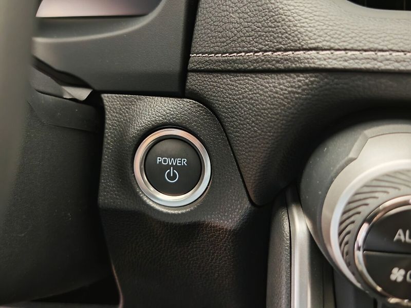 Toyota RAV4 2.5 Comfort Style 4x4 - fotka 27 z 38
