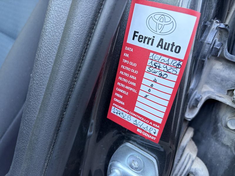 Toyota Verso (2014) 7MÍST/1.6d 82kW/SERVIS TOYOTA - fotka 18 z 21