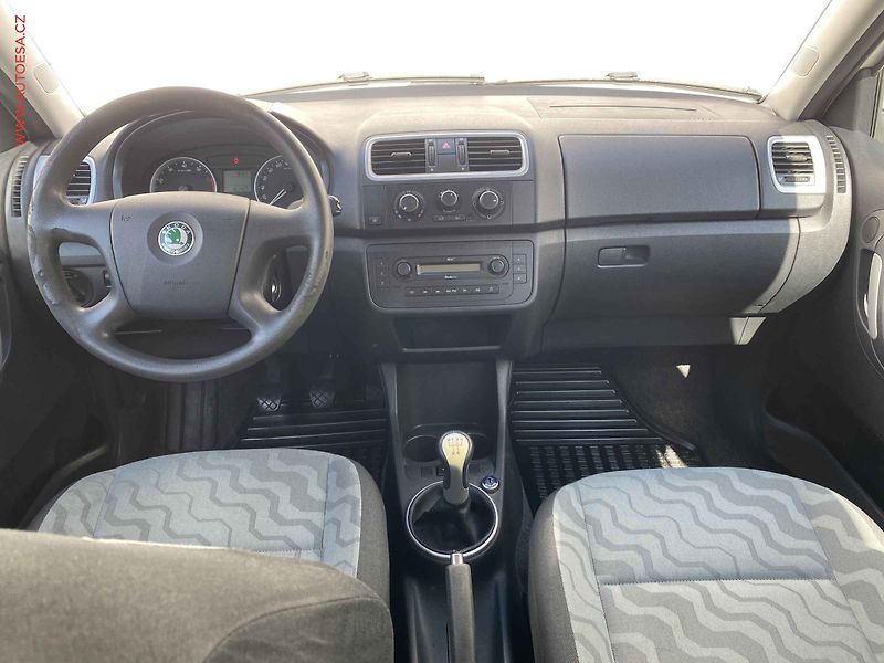 Škoda Fabia (2008) 1.2i, ČR, Ambiente, AC - fotka 8 z 16