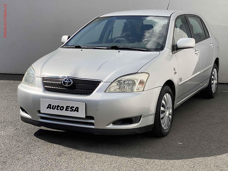 Toyota Corolla (2004) 2.0 D, AC - fotka 3 z 15