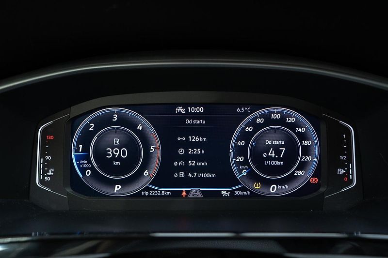 Volkswagen Arteon 2.0 TDI DSG  R-Line 110 kW - fotka 13 z 29