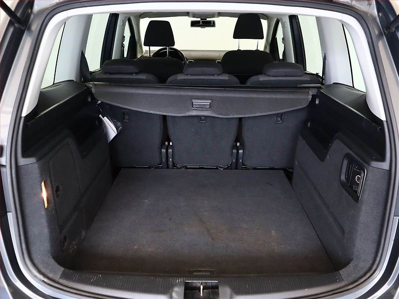 Volkswagen Sharan (2012) Highline 2.0 TDI, Tempomat - fotka 12 z 17