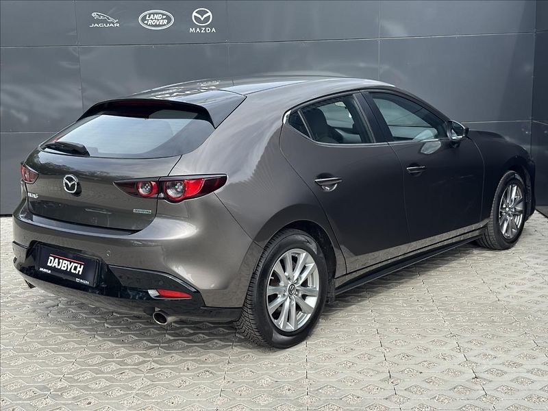 Mazda 3 2,0 Skyactiv-G Style AT - fotka 7 z 29