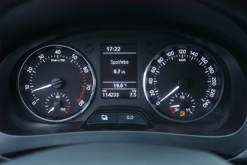 Škoda Rapid (2014) Spaceback 1.2 TSI, Serv.kniha - fotka 11 z 21