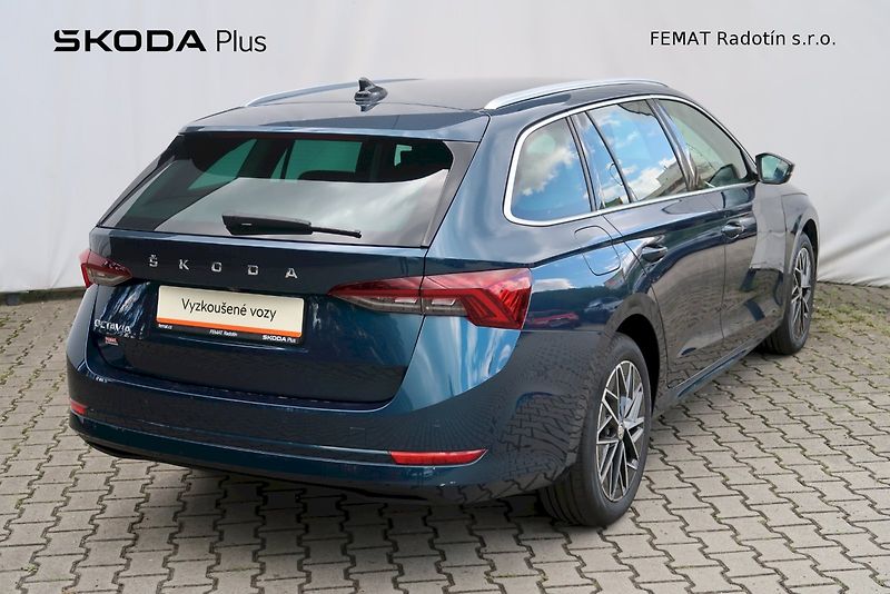 Škoda Octavia (2022) Combi Style Exclusive 2,0 TDi/ - fotka 26 z 35