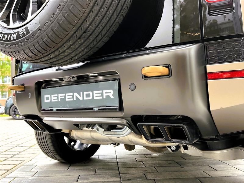 Land Rover Defender (2026) 110 V8 P540 OCTA SATIN* - fotka 7 z 48