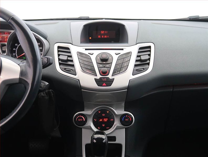 Ford Fiesta (2011) 1.4, Automat, Serv.kniha - fotka 12 z 18