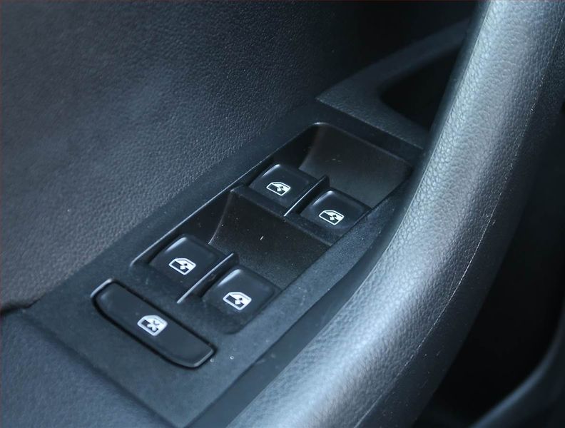 Škoda Octavia (2016) Style 1.2 TSI, Tempomat - fotka 15 z 19