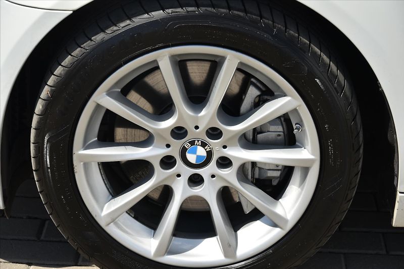 BMW Řada 5 525d xDrive 160kW ČR - fotka 9 z 30