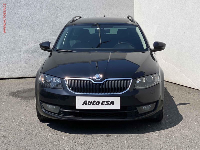 Škoda Octavia (2014) 2.0 TDi, Elegance, DSG - fotka 2 z 18