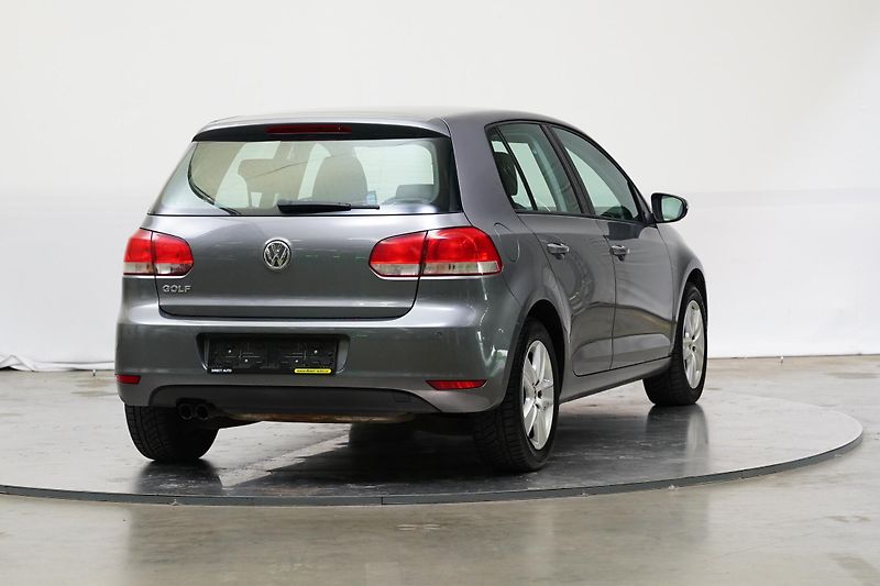 Volkswagen Golf - fotka 21 z 26