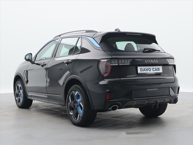 Lynk & Co 01 1,5 PHEV CORE 206kW Aut. 2.Maj - fotka 5 z 29