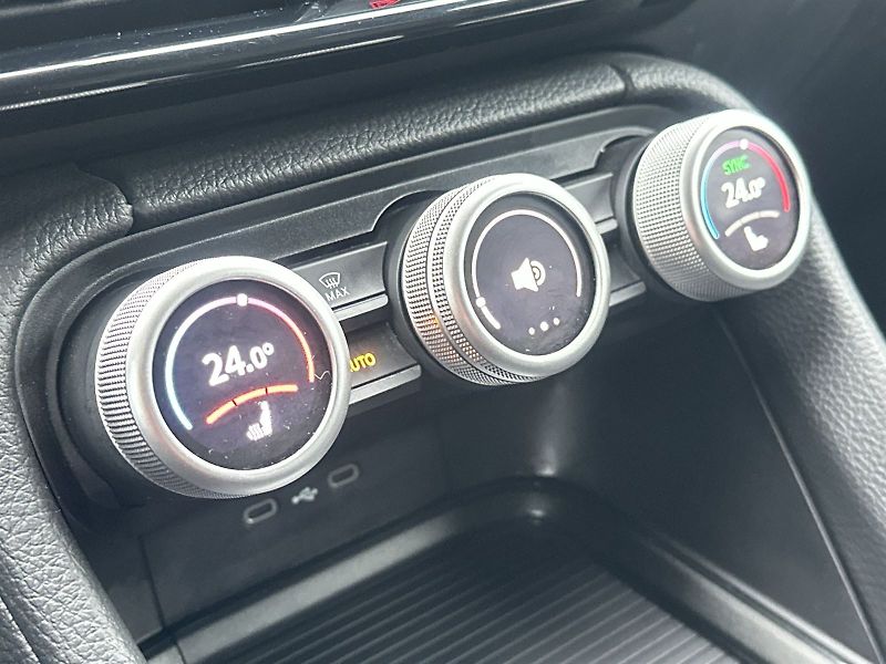 Škoda Kodiaq (2024) 2.0 TDI 4x4 DSG Exclusive Sele - fotka 14 z 32