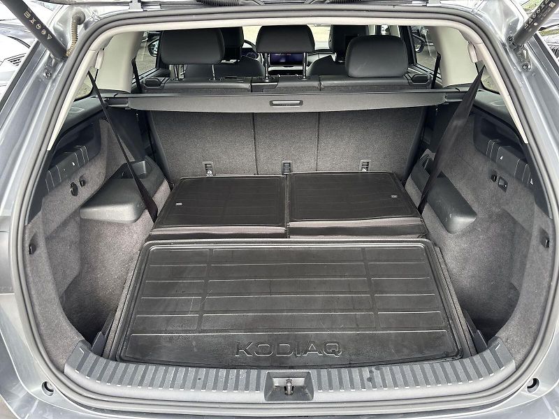 Škoda Kodiaq (2024) 2.0 TDI 4x4 DSG Exclusive Sele - fotka 32 z 33
