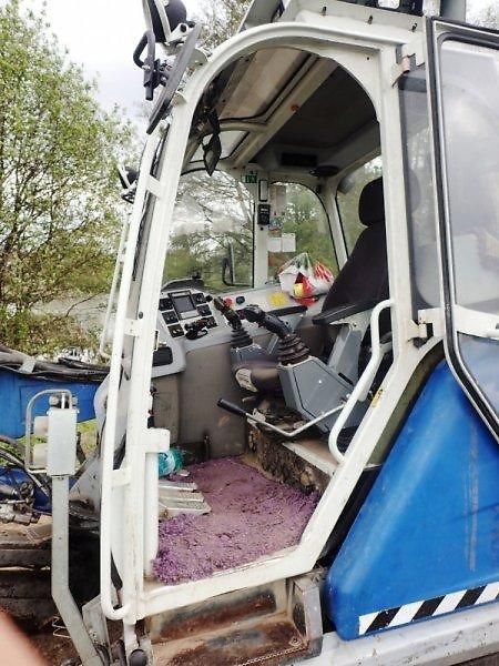 Menzi Muck (2012) A91F mobil 4x4 tiltrotátor  - fotka 7 z 10