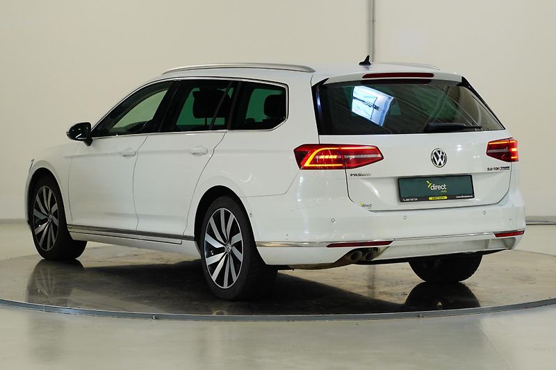 Volkswagen Passat - fotka 7 z 28