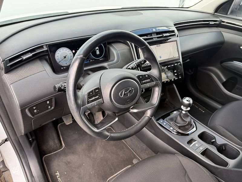 Hyundai Tucson (2021) 1.6 T-GDI 110 kW Smart 4x4 - fotka 8 z 24