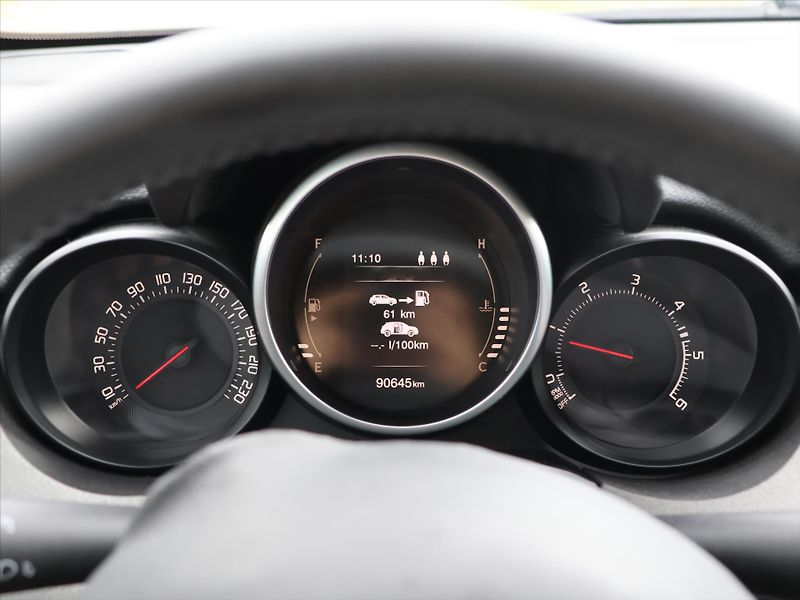 Fiat 500X 2,0 MJet 103kW 4x4 Aut.klima - fotka 18 z 35