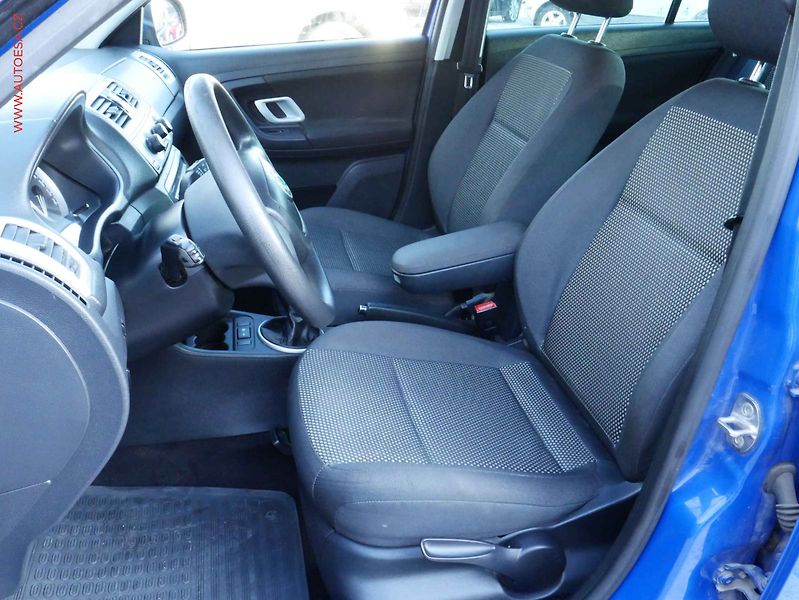 Škoda Fabia (2009) 1.6i 16V, ČR, TZ, AC - fotka 9 z 18
