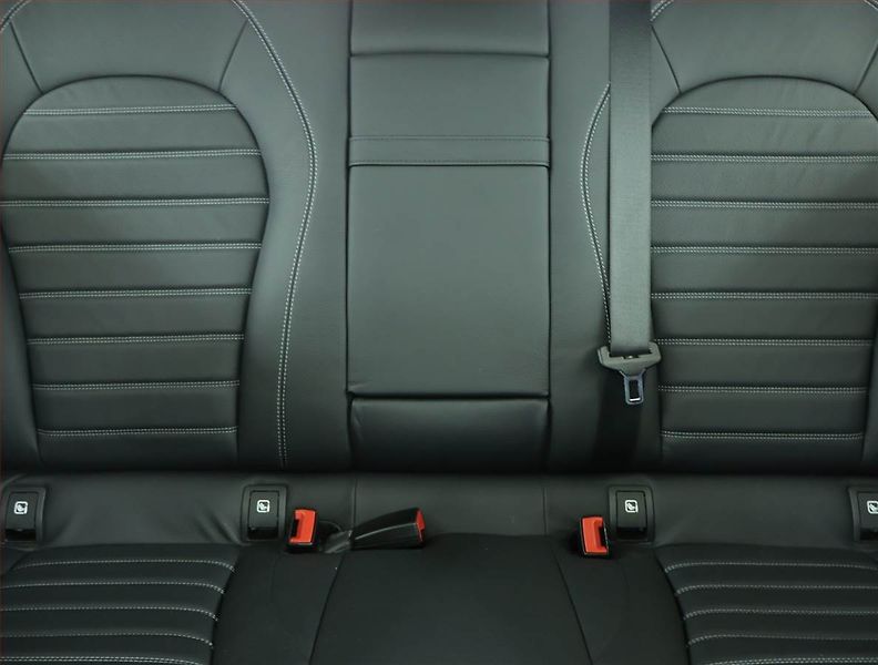 Mercedes-Benz EQC (2019) 400 4MATIC, SoH 94% - fotka 10 z 21