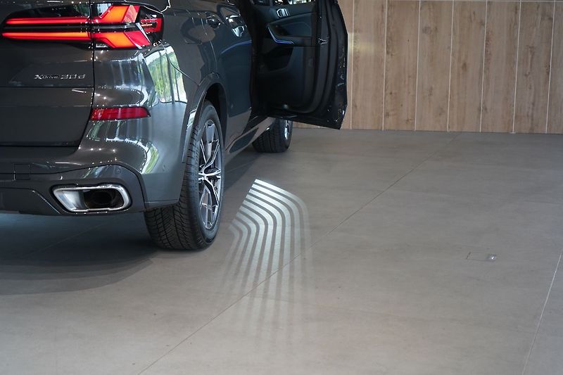 BMW X5 30d xDrive,Ventilace,Pano,H/K - fotka 12 z 48
