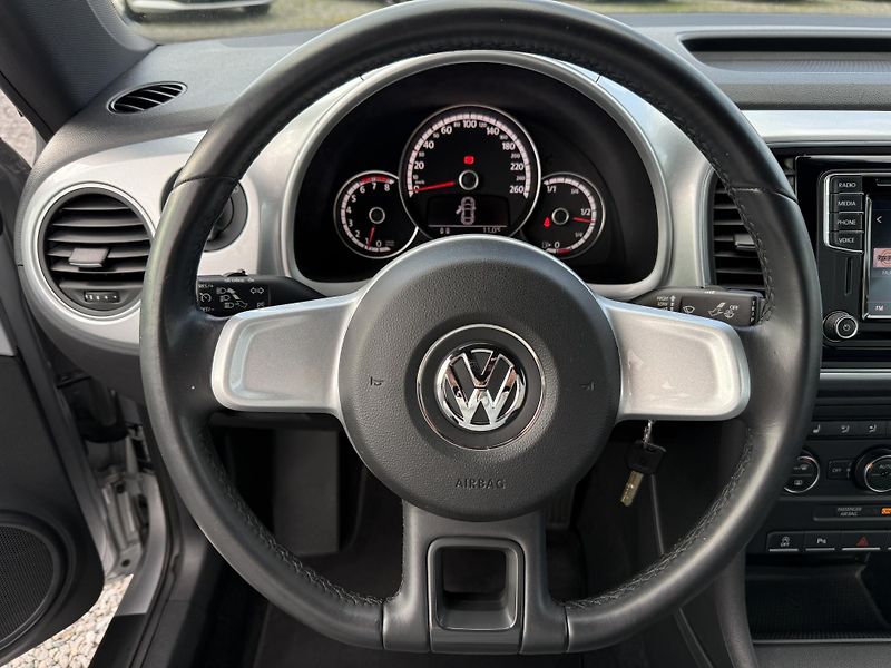 Volkswagen Beetle 1.2TSi 77kW ČR - fotka 14 z 19