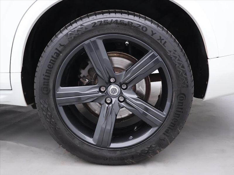 Volvo XC90 2,0 D5 165kW AWD Aut. R-Design - fotka 32 z 39